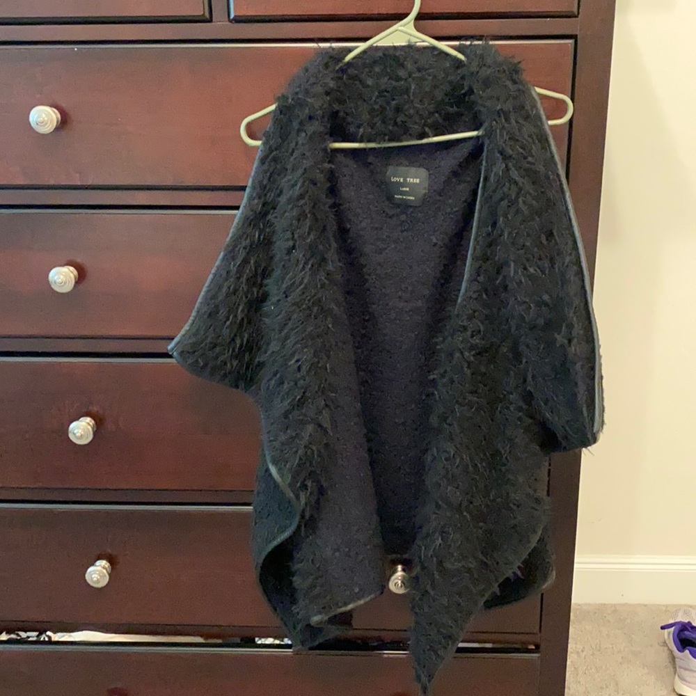 Love tree black winter vest